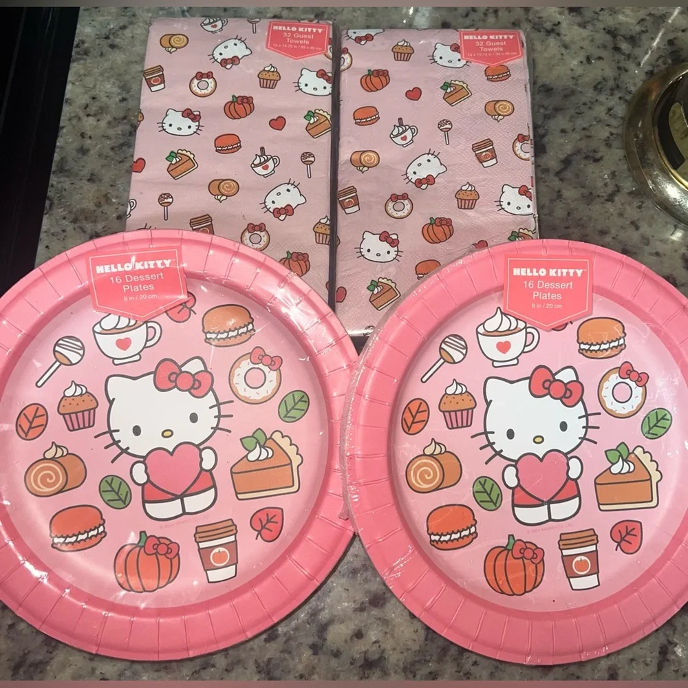 Hello Kitty fall dessert plates and napkins Sealed NWT